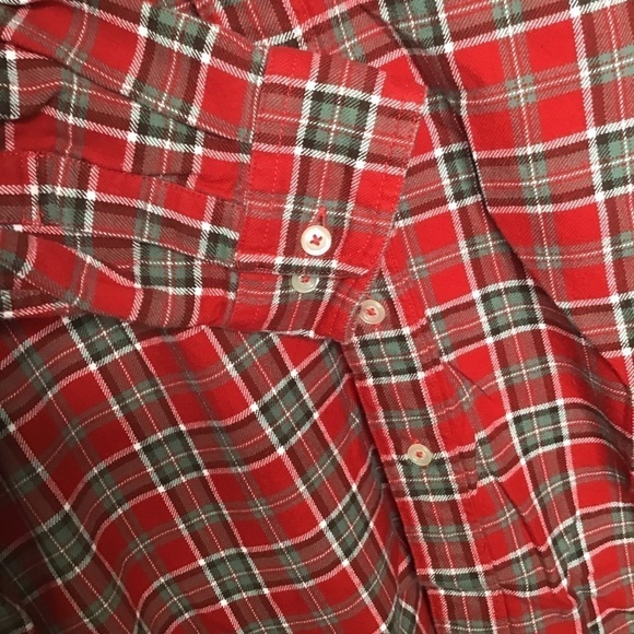 Pendleton Burnside Red and Green Plaid Flannel Button Down Long Sleeve Shirt. - Picture 5 of 6